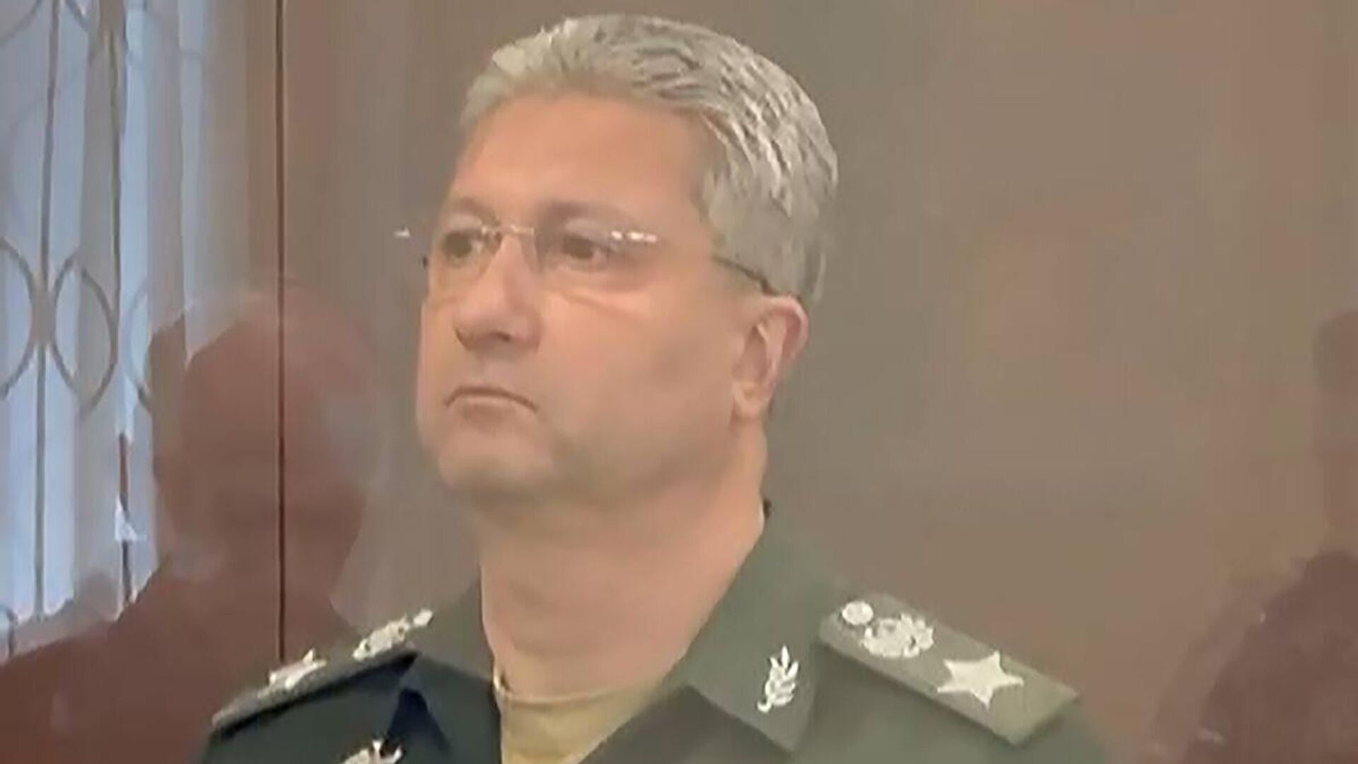 Как замминистра обороны Иванов захватил военное следствие